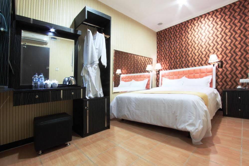 Hotel Rovi Boutique Джакарта Екстериор снимка